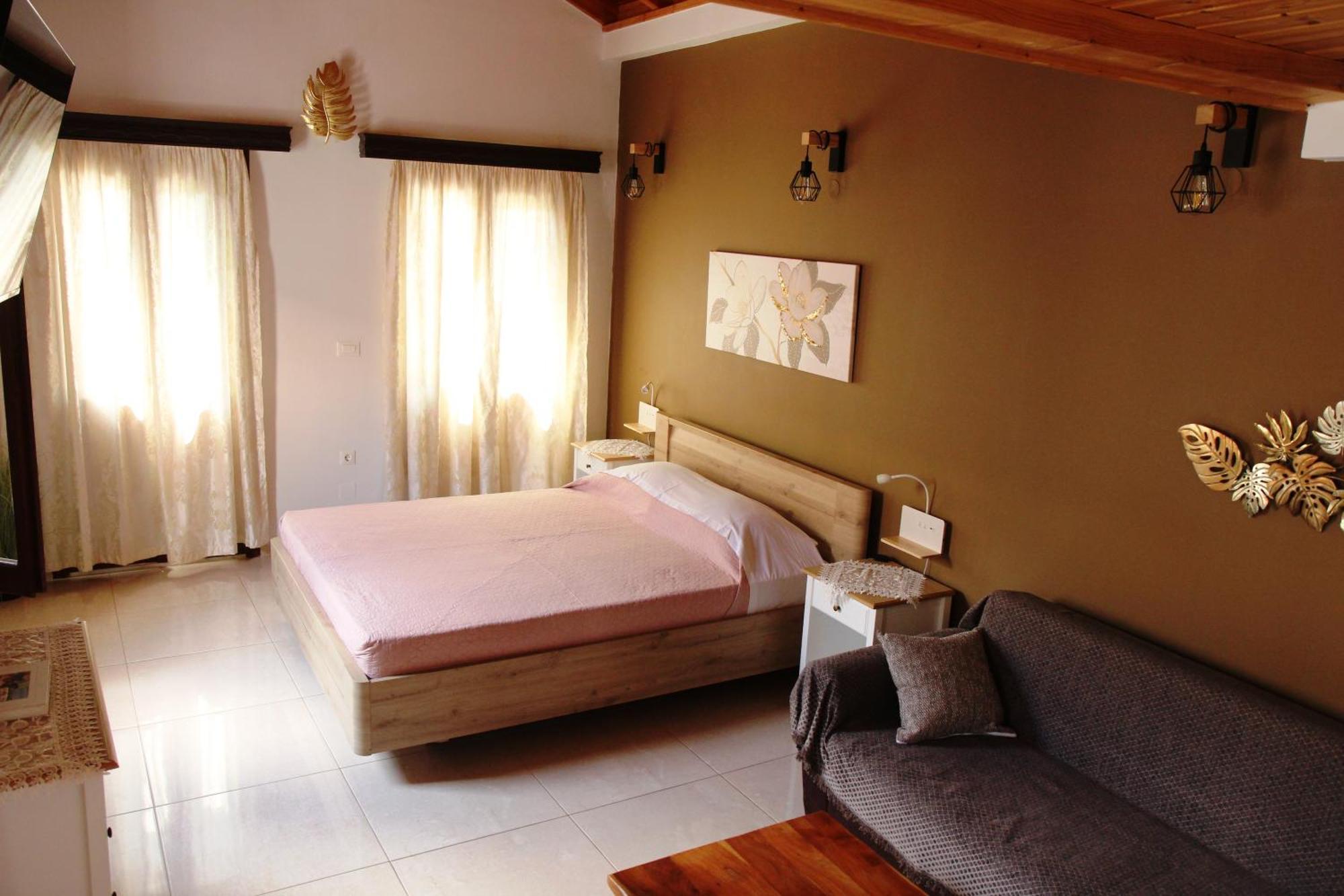 Main Square Apartment Sými Luaran gambar
