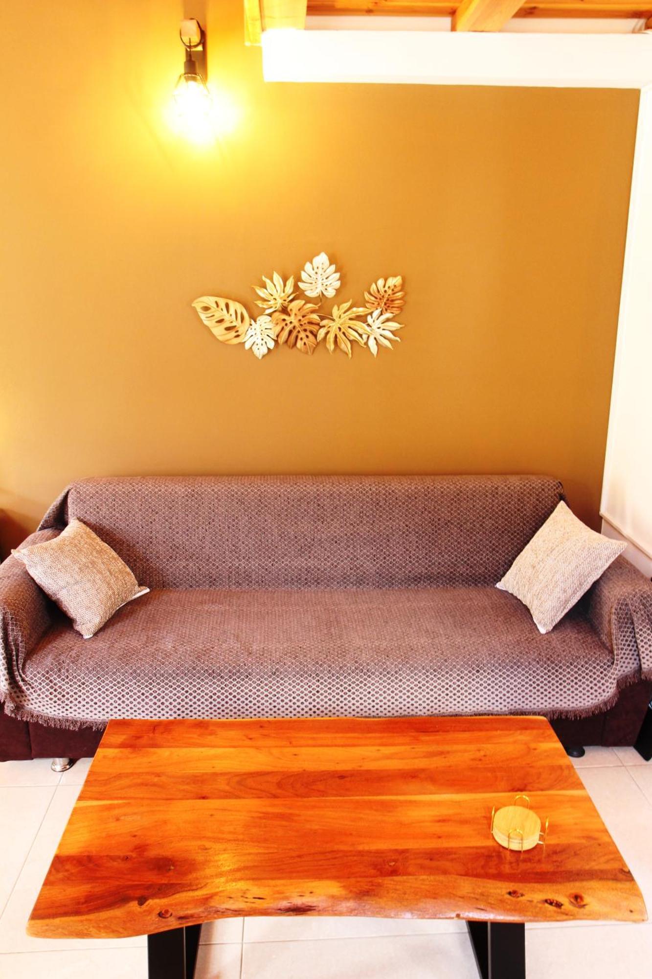 Main Square Apartment Sými Luaran gambar